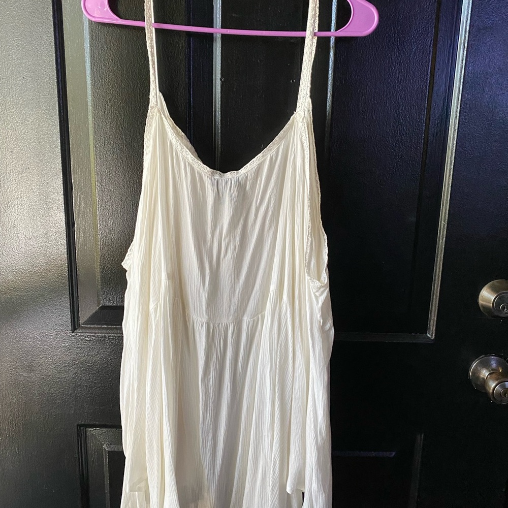 White cold shoulder blouse - Picture 5 of 8
